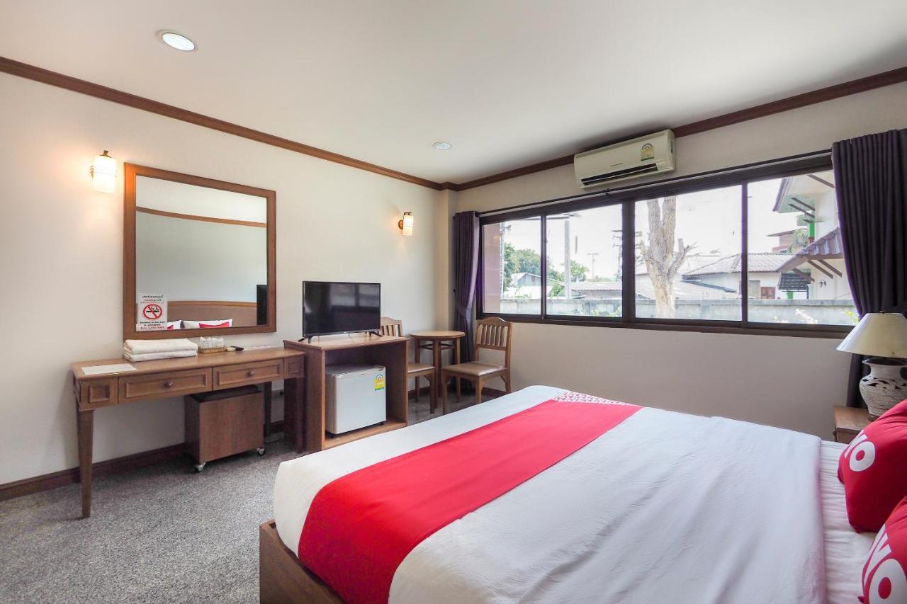 צ'יאנג ריי Oyo 859 Golden Land Hotel מראה חיצוני תמונה