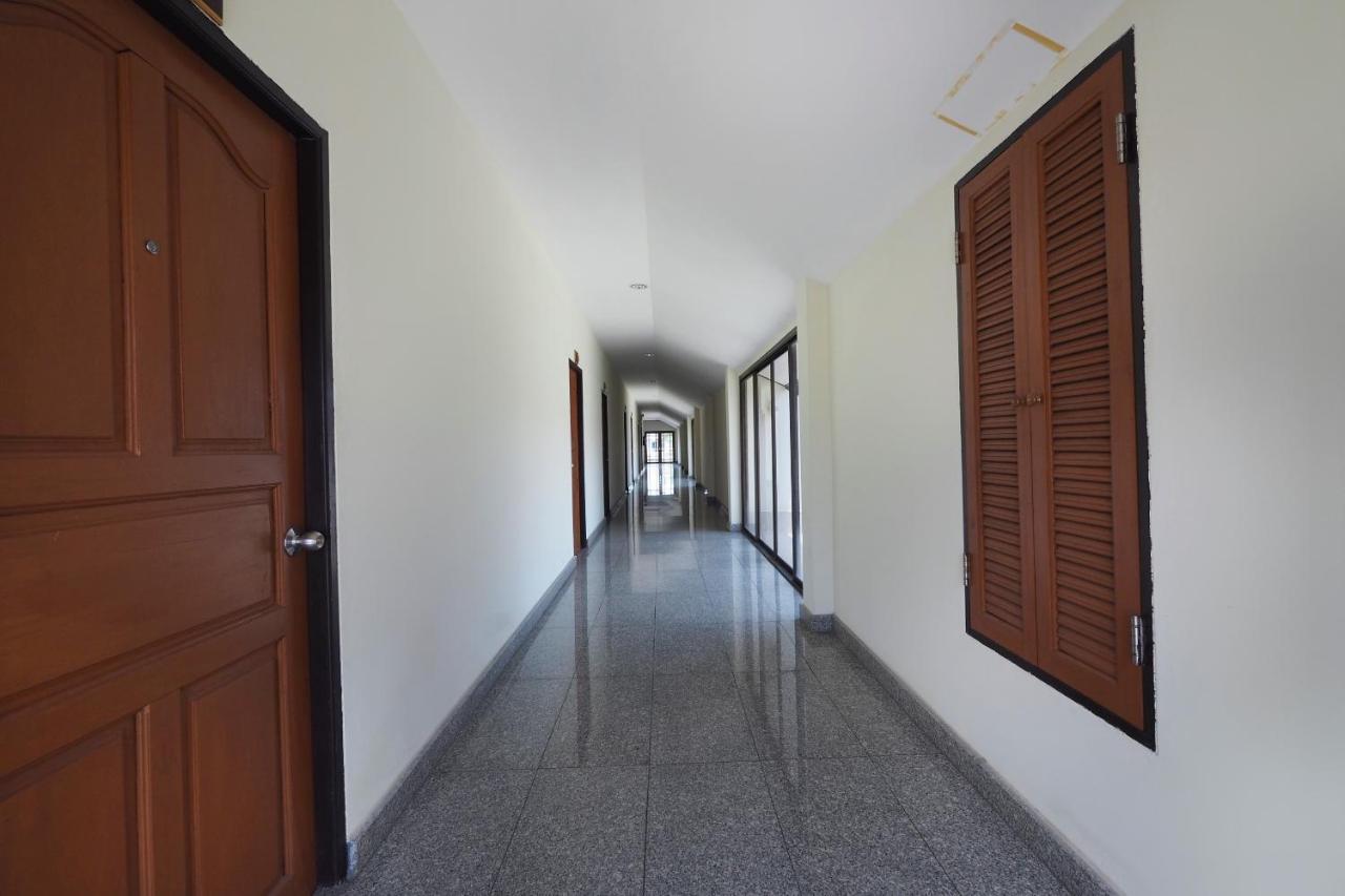צ'יאנג ריי Oyo 859 Golden Land Hotel מראה חיצוני תמונה