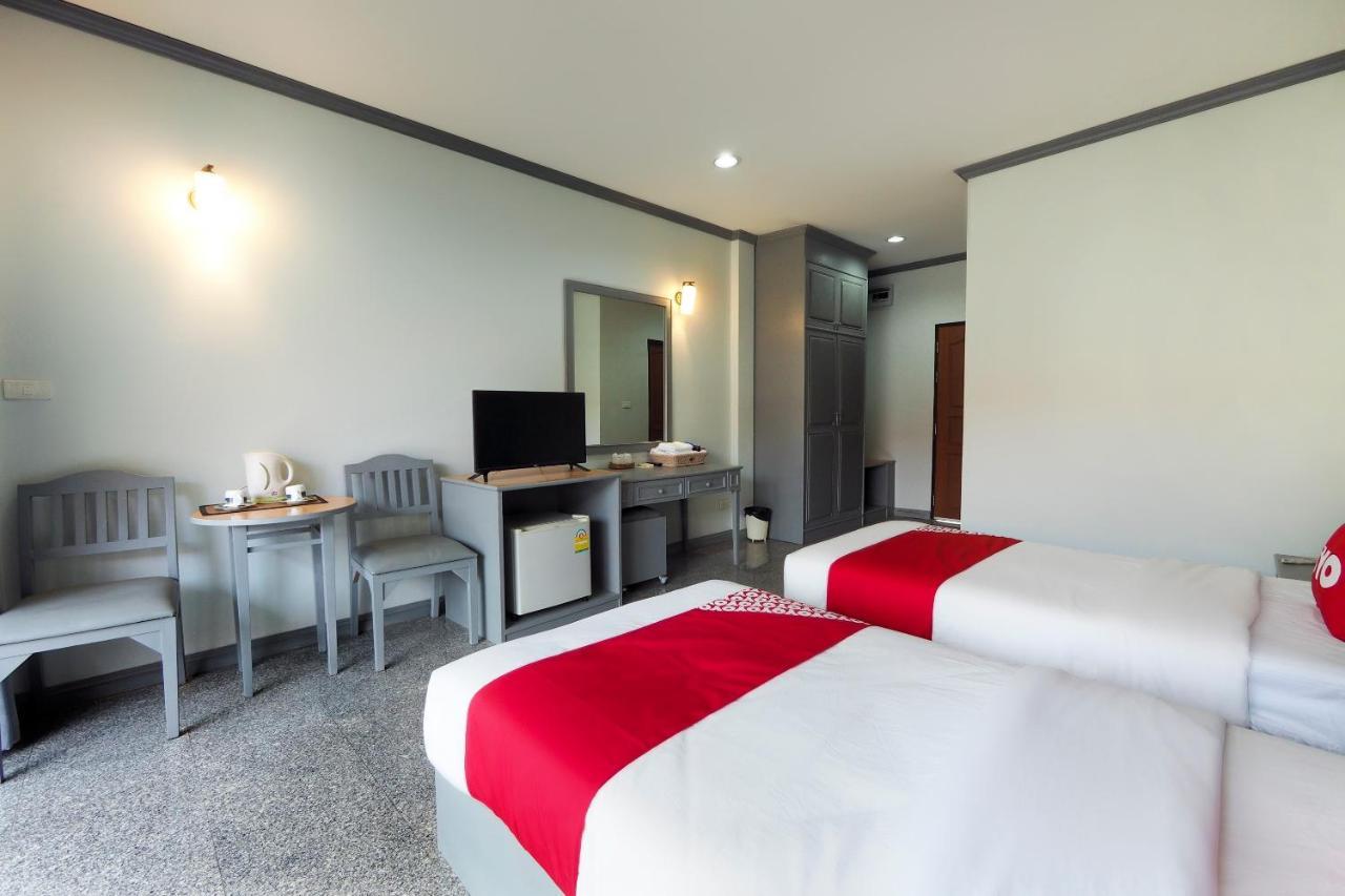 צ'יאנג ריי Oyo 859 Golden Land Hotel מראה חיצוני תמונה