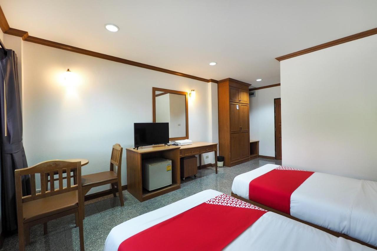 צ'יאנג ריי Oyo 859 Golden Land Hotel מראה חיצוני תמונה