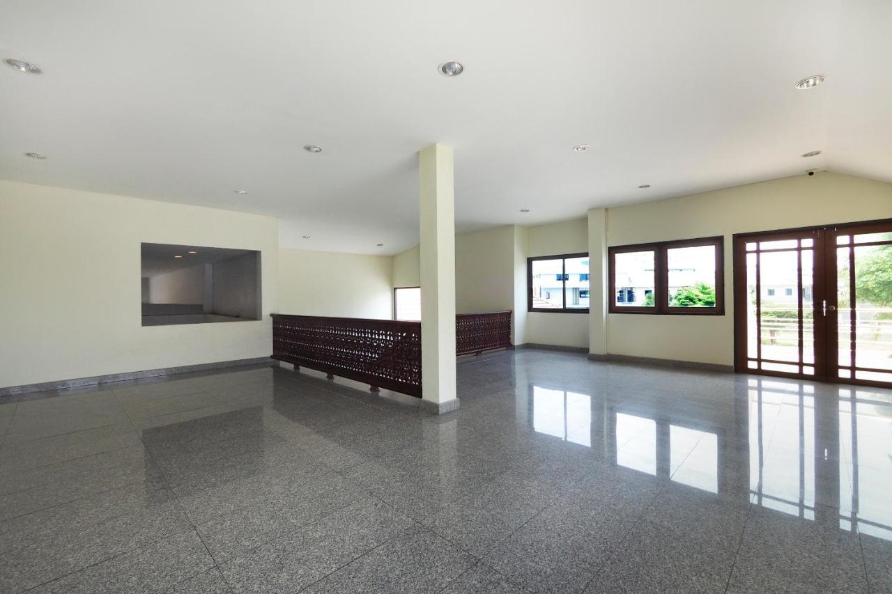 צ'יאנג ריי Oyo 859 Golden Land Hotel מראה חיצוני תמונה