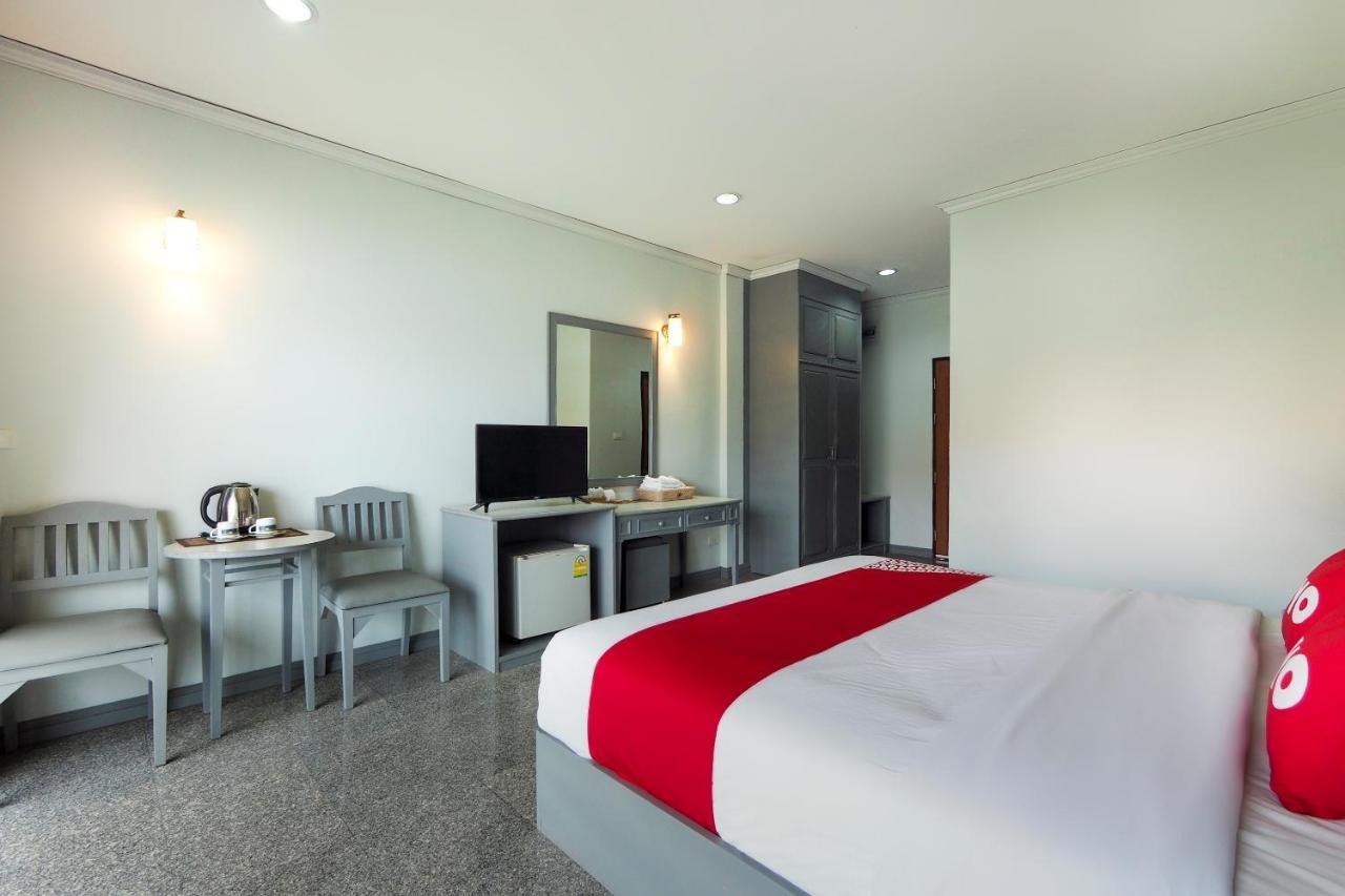 צ'יאנג ריי Oyo 859 Golden Land Hotel מראה חיצוני תמונה