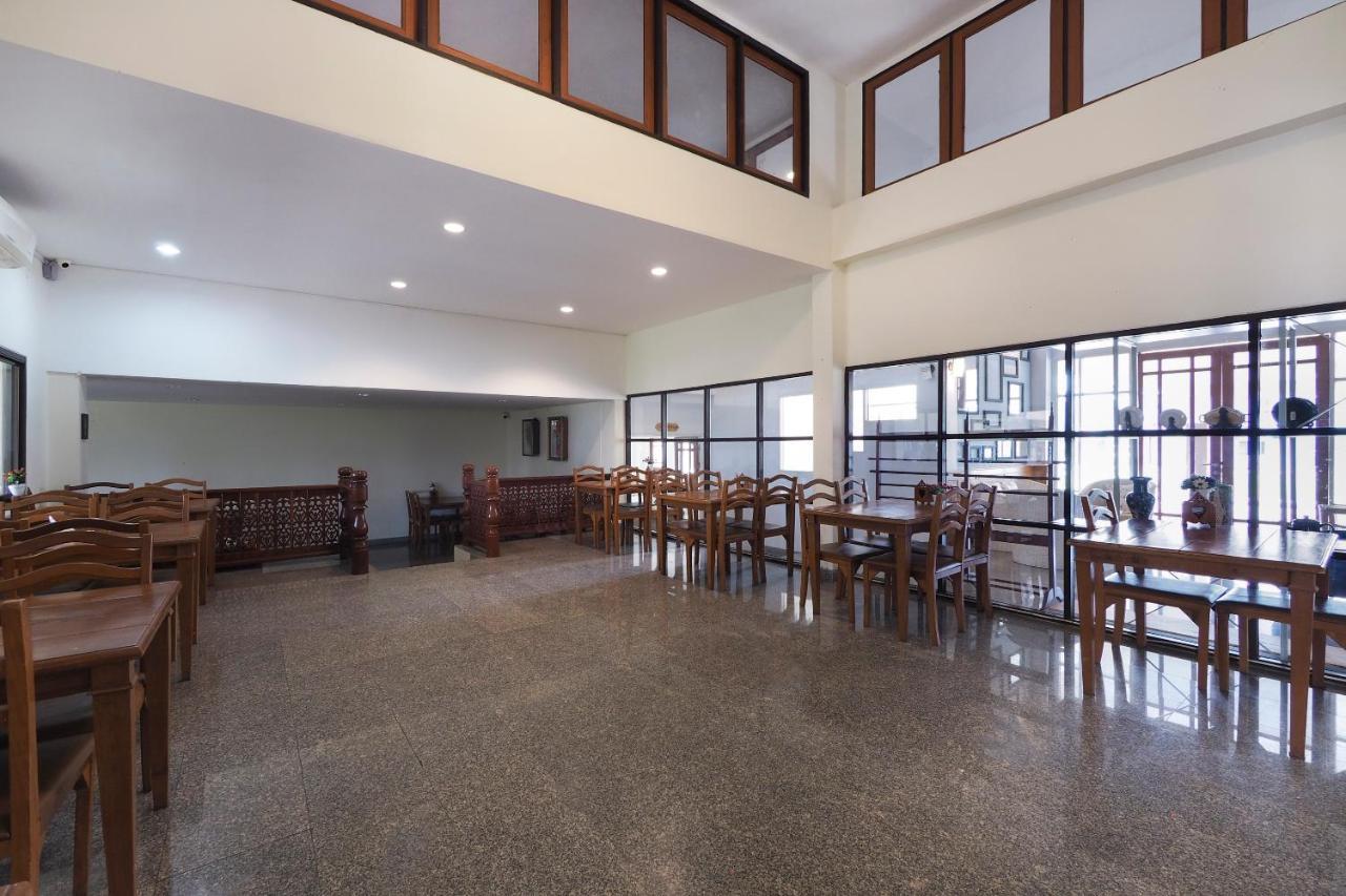 צ'יאנג ריי Oyo 859 Golden Land Hotel מראה חיצוני תמונה